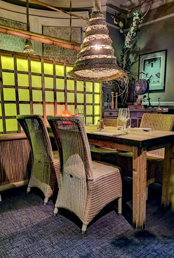 Ox Hotel, Bar, & Grill พูล ภายนอก รูปภาพ