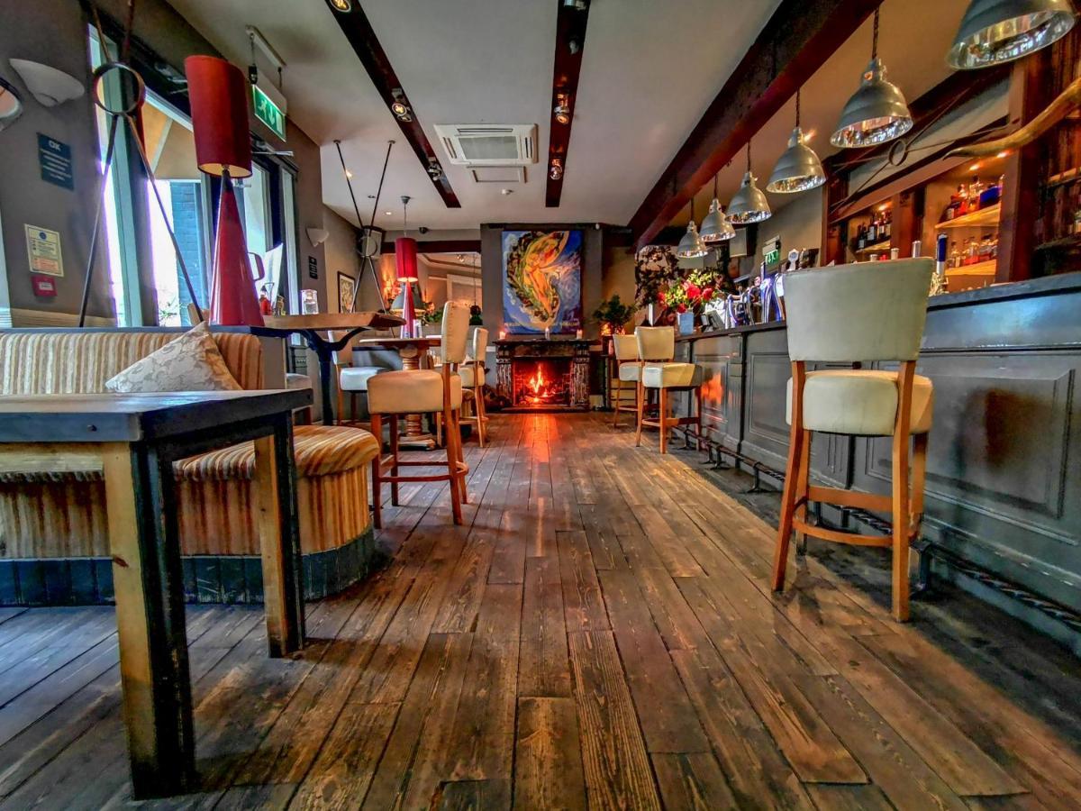 Ox Hotel, Bar, & Grill พูล ภายนอก รูปภาพ