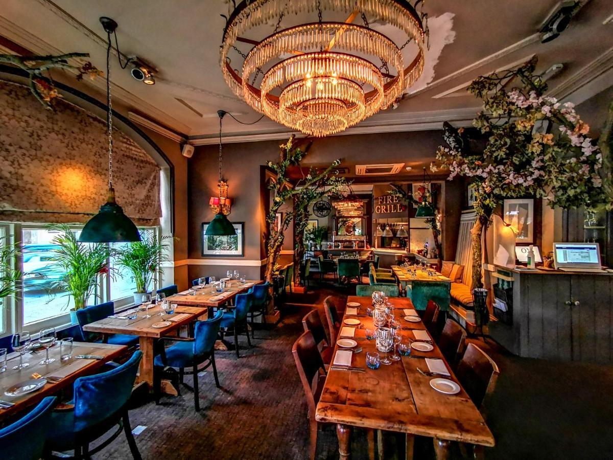 Ox Hotel, Bar, & Grill พูล ภายนอก รูปภาพ