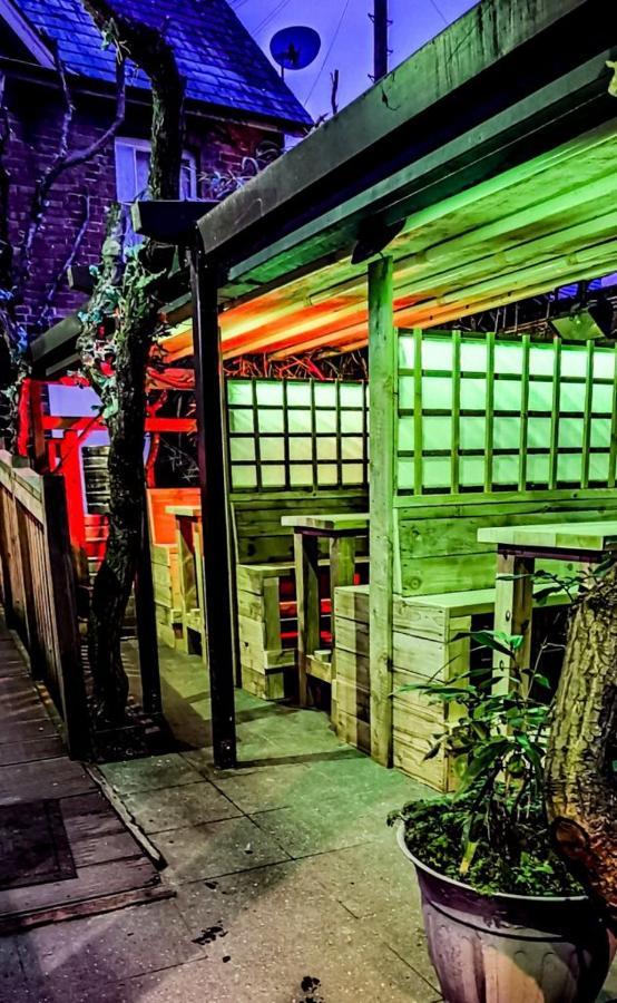 Ox Hotel, Bar, & Grill พูล ภายนอก รูปภาพ